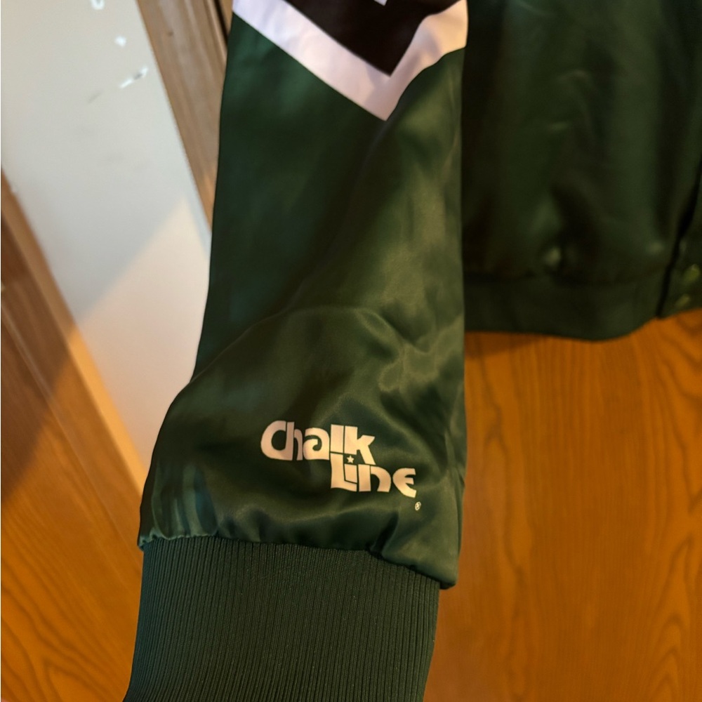 NFL Green and White Bomber Jacket with New York Jets Logo Chalk Line - Picture 6 of 9